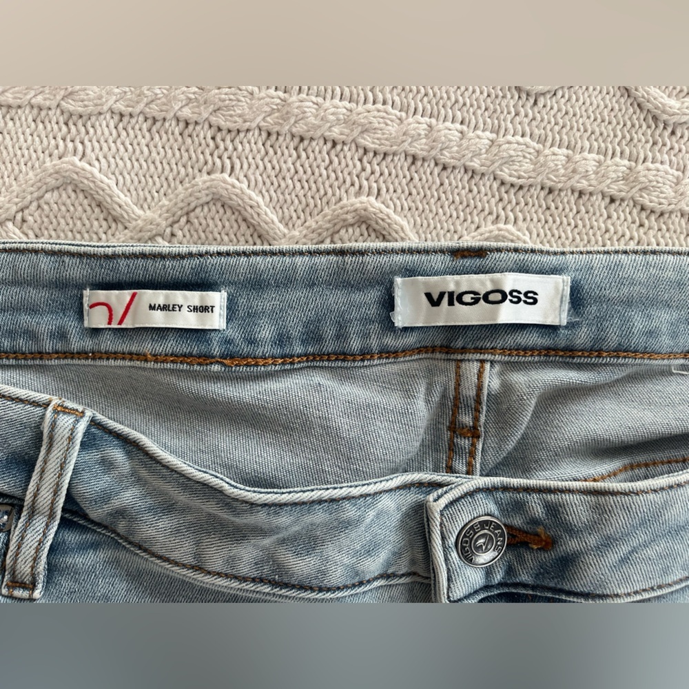 Vigoss Women's Light Wash Distressed Short Blue Denim Shorts Plus Size 24 - Picture 11 of 14